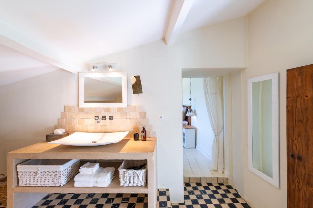 Maison D'Hotes Les Caroubiers Montsegur-sur-Lauzon Экстерьер фото