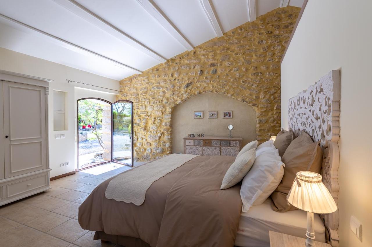 Maison D'Hotes Les Caroubiers Montsegur-sur-Lauzon Экстерьер фото